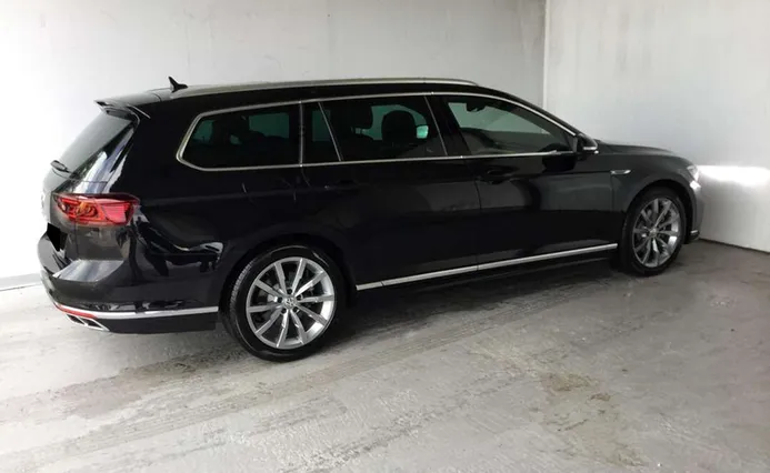 VOLKSWAGEN Passat - zdjęcie 2