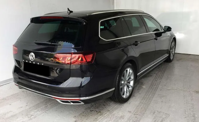 VOLKSWAGEN Passat - zdjęcie 3