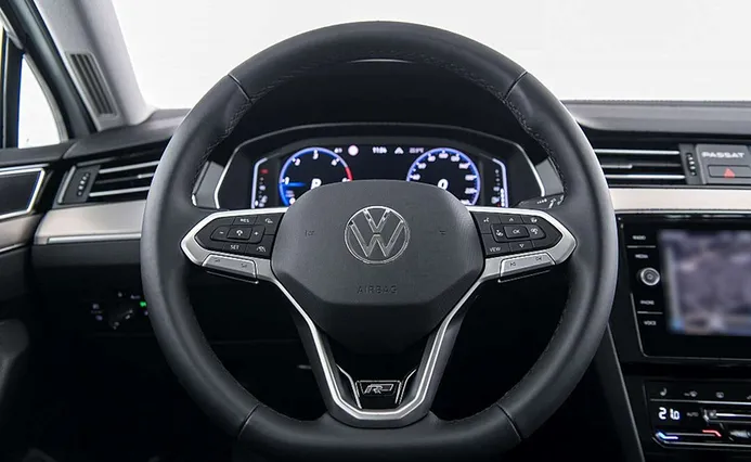 VOLKSWAGEN Passat - zdjęcie 5
