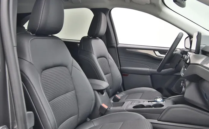 FORD Kuga - zdjęcie 5