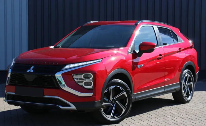 MITSUBISHI Eclipse Cross - zdjęcie 1
